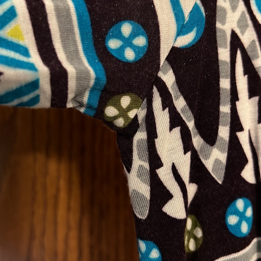 Beautiful tunic top - Picture 3 of 6